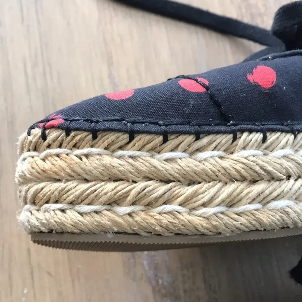 Alice + Olivia size 40